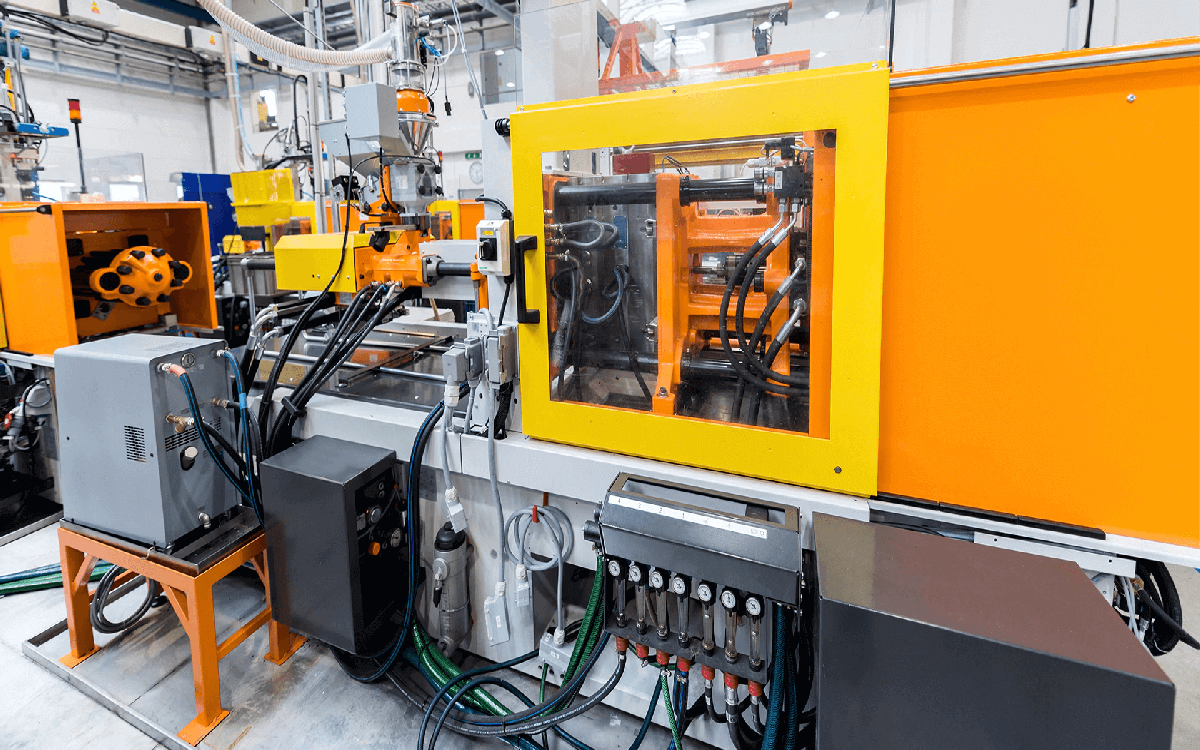 plastic injection machine
